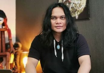 Viral Bungkusan Mirip Pocong yang Berisi Mantra Santet dan Foto Wanita Cantik di Daerah Kudus, Mbah Mijan Ngaku Merinding hingga Bongkar Faktanya: Pelakunya Gangguan Jiwa!