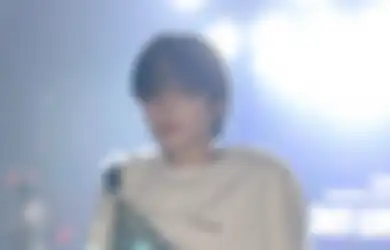 Huening Kai TXT Mimisan Saat Konser, Fans Beri Dukungan Lewat KAI IS THE BEST yang Trending