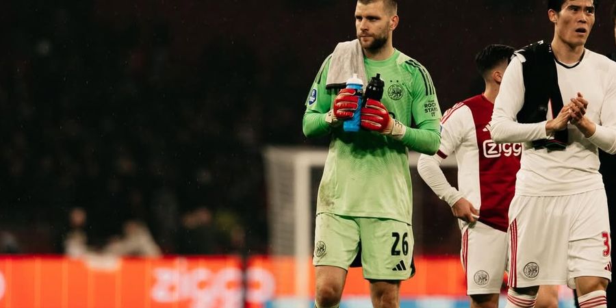 Kiper 34 Tahun Barcelona Gusur Posisi Maarten Paes di Ajax Amsterdam, Bukan Isapan Jempol Belaka!