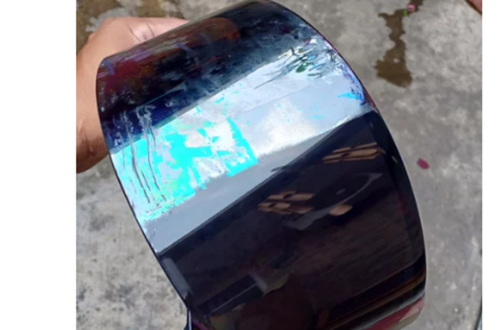 Jangan Dibuang Dulu, Pakai Cairan Ini, Visor Iridium yang Banyak Baretnya Jadi Bisa Dipakai Lagi!