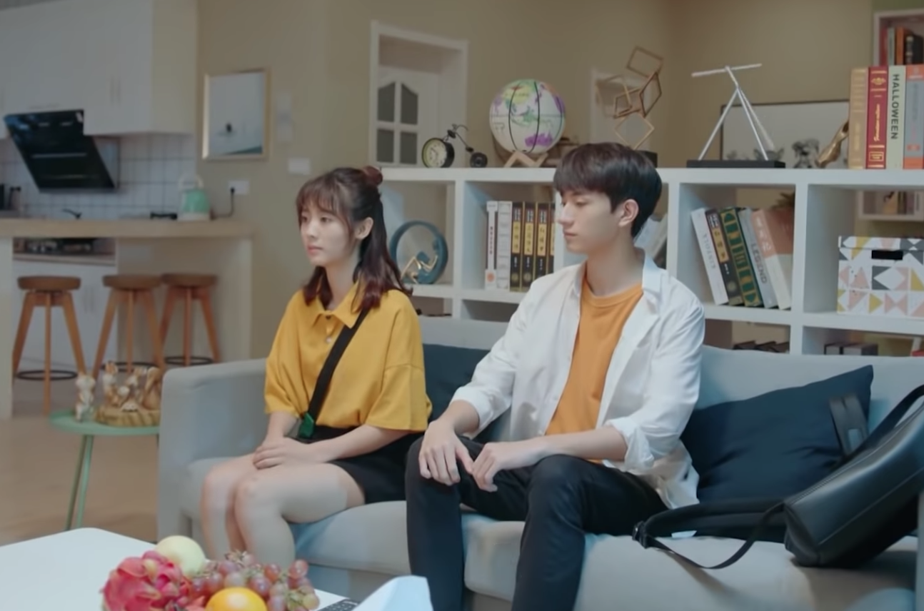 Fashion Couple Drama 'Put Your Head on My Shoulder'