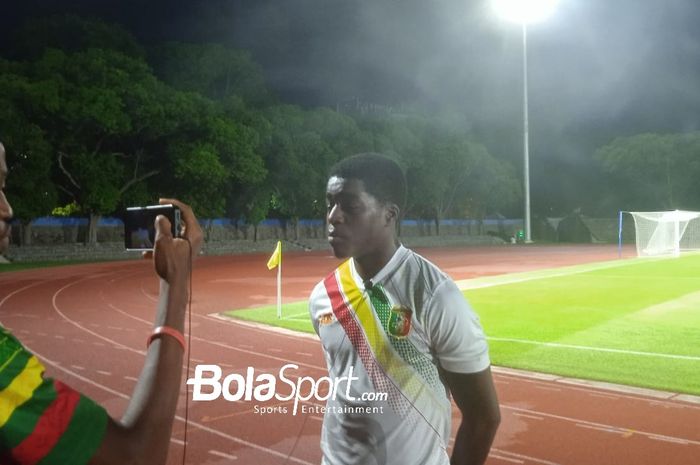 Pemain timnas U-17 Mali, Noah Salif Leintu saat berlatih di Stadion Sriwedari jelang laga perebutan tempat ketiga lawan Argentina, Rabu (29/11/2023).