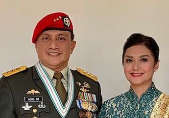 Suami Bella Saphira Makzul dari Jenderal TNI Jadi Komisaris Utama PT Antam, sang Artis Tampak Ikut Ritual Adat Ratusan Tahun di Sumatera dengan Balutan Kain yang Bikin Ribet: Tanpa Ragu Sedetikpun, Saya Langsung Mau!