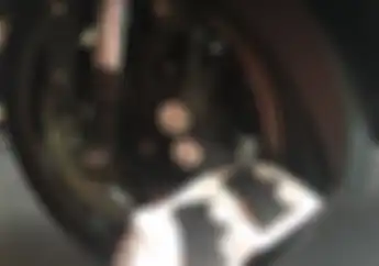 Mirip Kompon Ban, Bahan Kampas Rem Motor Juga Ada Tiga Lho!