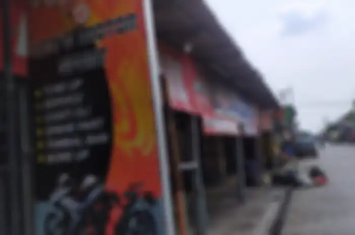 Hen's Motor yang dinilai melakukan getok harga terlihat lebih sering tutup beberapa hari belakangan setelah aksi bengkelnya viral. 