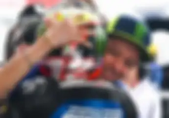 Raih Gelar Juara,  Valentino Rossi Akui Terkejut dengan Performa Murid-muridnya di Moto2 dan Moto3