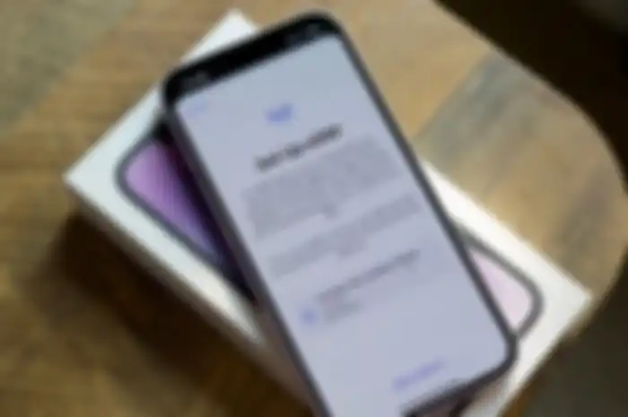 Aktivasi eSIM di iPhone