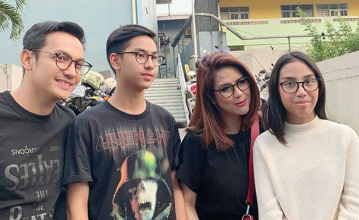 Keluarga Gunawan Sudrajat.