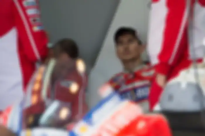 Jorge Lorenzo putuskan pecat Alex Debon