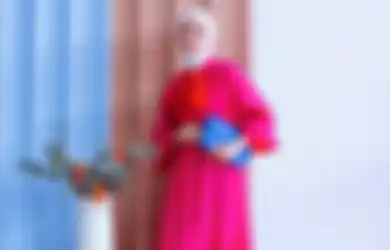 5 Warna Outfit Kondangan Hijab Enggak Biasa, Siap Jadi Pusat Perhatian