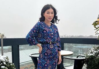 Terpilih Sebagai Wanita yang Menginspirasi, Tengok Potret Sarwendah Saat Mendapatkan Penghargaan Bergengsi!