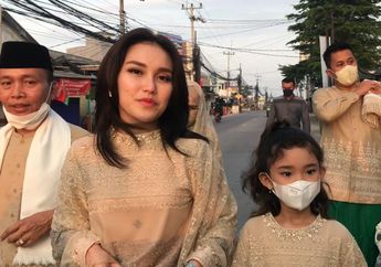 Singgung Lebaran 2022 Jauh Berbeda, Ayu Ting Ting Ungkap Perangai Bilqis Khumarah Razak hingga Akui Hal Mengejutkan di Tahun Ini!