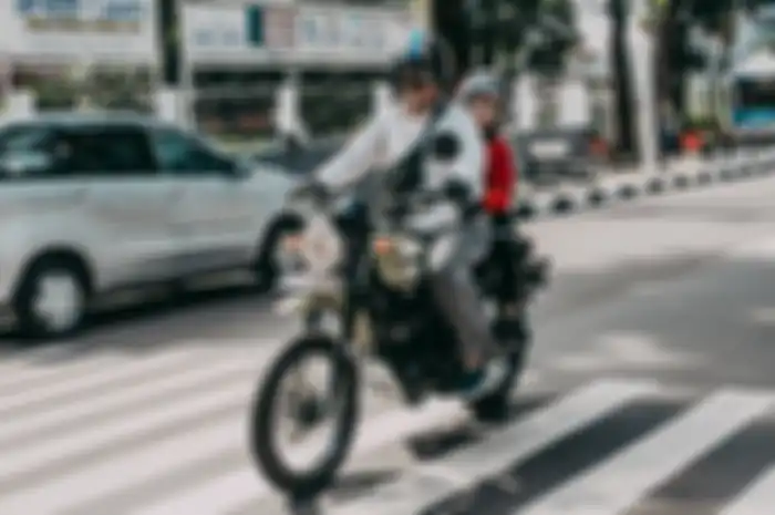 Dengan Kawasaki W175TR  sangat lincah dan irit bensin.