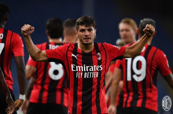 Gelandang AC Milan, Brahim Diaz, mencetak gol ke gawang Sampdoria pada pekan pertama Liga Italia 2021-2022 yang berlangsung pada Senin (23/8/2021). 