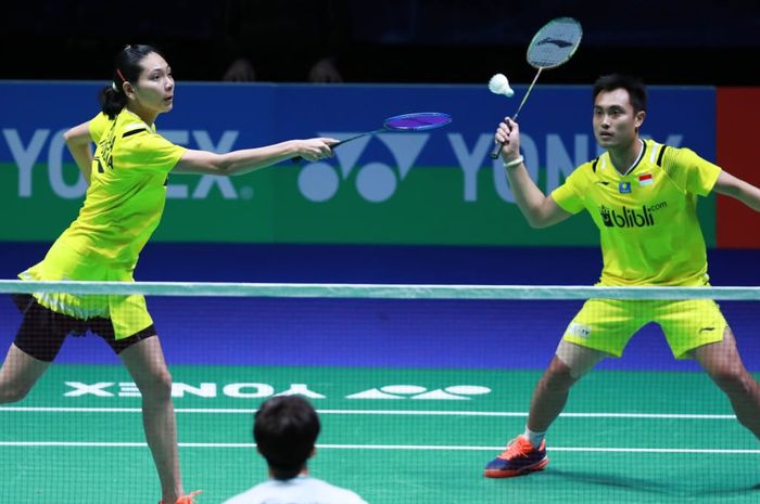 Pasangan ganda campuran Indonesia, Hafiz Faizal/Gloria Emanuelle Widjaja saat bertanding pada babak perempat final All England Open 2020, Jumat (13/3/2020).