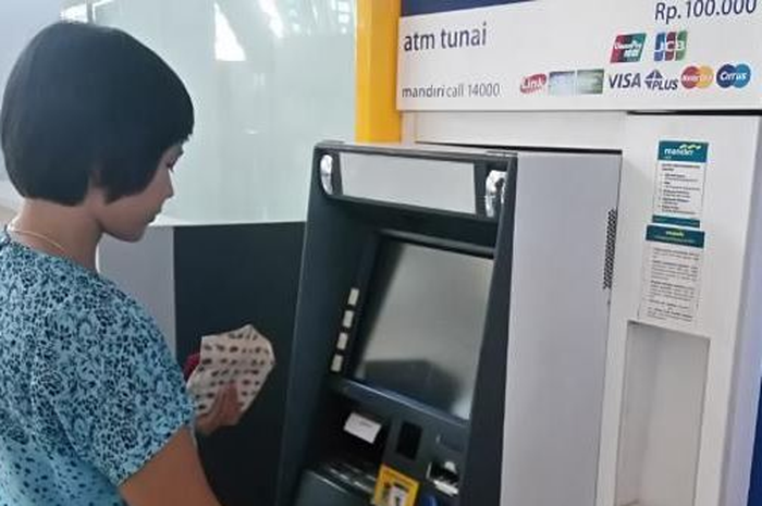 Dicek nama Anda apakah ada sebagai penerima, bantuan Rp 900 ribu sampai Rp 3 juta cair bulan ini.