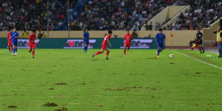 SEA Games 2021 - Garuda Muda Harus Waspada, Pelatih Thailand Keluhkan Kondisi Lapangan Stadion Thien Truong