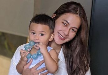 Negatif Covid-19, Paula Verhoeven Girang Peluk dan Cium Kiano: Akhirnya..