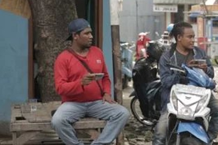Debt collector gadungan beraksi, mengajak korbannya ke kantor leasing, sementara itu motor beserta STNK dibawa kabur.