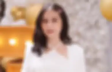 Digosipin Liburan Bareng Iman Usman, Prilly Latuconsina Geram:  Dapat dari Mana Infonya!