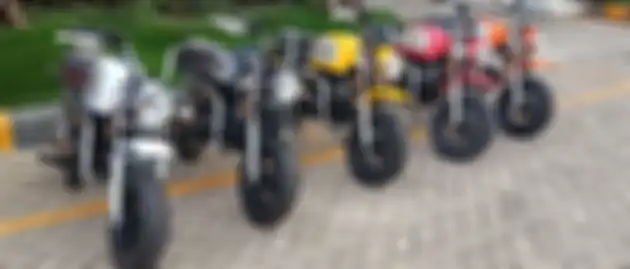 Gazgas New Gorilla, mempunyai desain yang mirip dengan Honda Monkey dan banyak pilihan warnanya.
