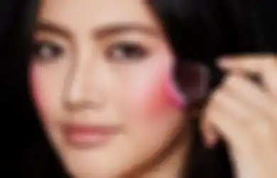 3 Tips Pakai Creamy Blush, Mau Kelihatan Tirus Atau Full Bisa Dipilih!