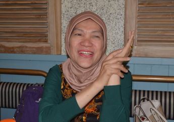 Usai Videonya Minta Bantuan Pengobatan Pada Presiden Viral, Dorce Gamalama Dijenguk Deretan Rekan Artis