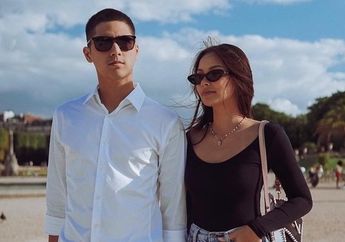 Rasa Rindu Akhirnya Terbalaskan Usai Lama Jalani LDR Jakarta - Paris, Al Ghazali dan Alyssa Daguise Pamer Momen Kemesraan di Menara Eiffel