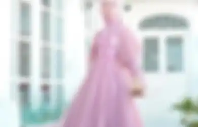 5 Ide Outfit Hijab Untuk Kondangan yang Elegan Paduan Warna Rose Gold
