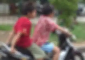 Jangan Coba-coba Kasih Anak Kecil Naik Motor di Tempat ini, Langsung Disita Polisi