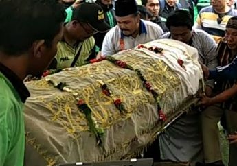Innalillahi, Selamat Jalan Pujaanku, Artis Senior Ini Sekarang Telah Tiada, Senyummu Akan Selalu Kami Kenang