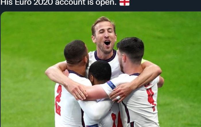 Harry Kane (tengah) merayakan golnya dalam laga timnas Inggris vs Jerman di babak 16 besar Euro 2020.