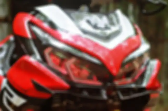 Lampu hexaframe buatan Vixishop di Yamaha Aerox 2021