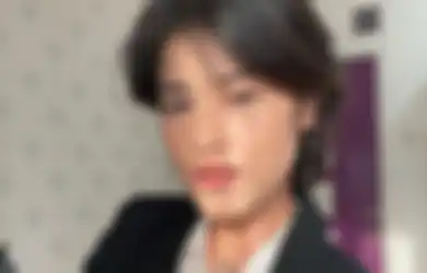 Ashira Zamita Cerita Enggak Nyangka Diajak Hangout Chris Martin