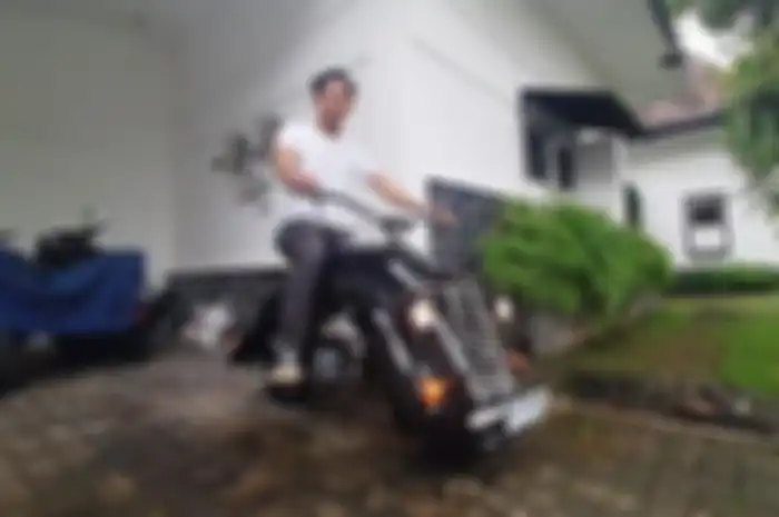 Keren, pria ini sulap Suzuki Smash jadi motor mini berbodi unik!