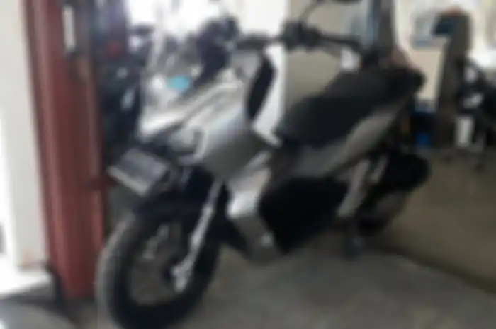 Honda ADV150 bekas di showroom