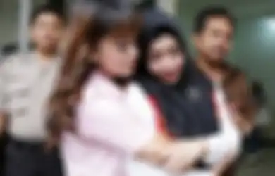 Dulu Congkak Pamer Kekayaan Rp 750 Miliar, Roro Vitria Justru Dikabarkan Bangkrut Usai Keluar dari Penjara, Duitnya Langsung Ludes Lantaran Bayar Service Mobil Mewahnya
