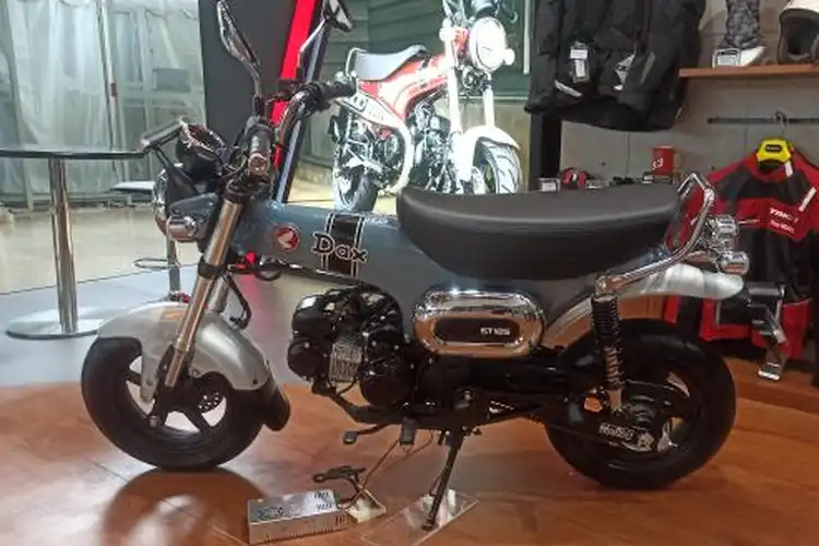 Mau Beli Honda ST125 Dax Harus Bersabar, Indennya Sampai Tahun Depan