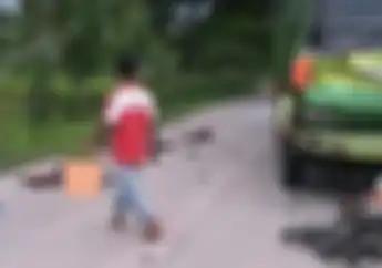 Tragis, Jelang Pernikahan Pasangan Kekasih Meninggal Dunia Ditabrak Tronton, Gara-gara Lubang