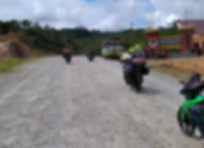 Bikers YVCI Kalimantan menggelar touring kemerdekaan dengan menyambangi batas negara.