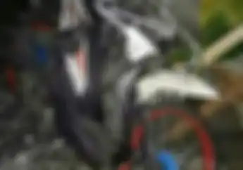 Ngeri... Honda BeAT Ban Cacing Remuk Total Lawan Truk Tronton, Begini Kondisi Pemotor