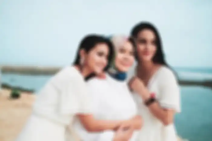 Rini Yulianti, Ririn Ekawati, dan sang ibunda
