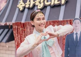 Sampai Dikawal Pak Polisi! Intip Keseruan Momen Ayu Ting Ting Diarak Naik Odong-odong Keliling Kampung Saat Ultah, Ayah Rozak: Heloo Orang Kampung Lihat Nih Anak Saya