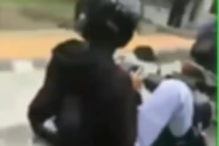 Jangan ditiru ini berbaha buat diri sendiri dan orang lain
