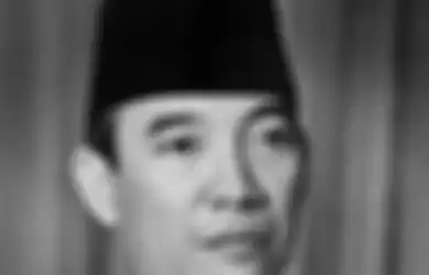 Presiden Soekarno Selamat dari Percobaan Pembunuhan saat Sholat Idul Adha, sang Pelaku Penembakan Syok Karena Terjadi Hal yang Tak Terduga Ini