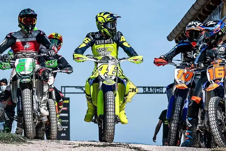 Lebih Rame, Guru Valentino Rossi Latihan Bareng Murid Ngegas Motor di Motor Ranch, Masih Aja Ada Yang Absen