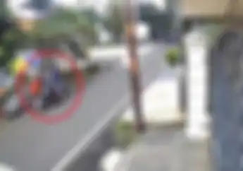 Pemotor Pura-pura Beli Ayam di Bendungan Hilir, Sularmi Kehilangan Uang Jutaan Rupiah