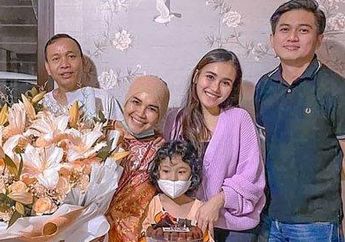 Tak Tahan Digosipkan Putus dan Batal Menikah, Ayu Ting Ting  Sampai Unggah ini yang Langsung Direspons Umi Kulsum