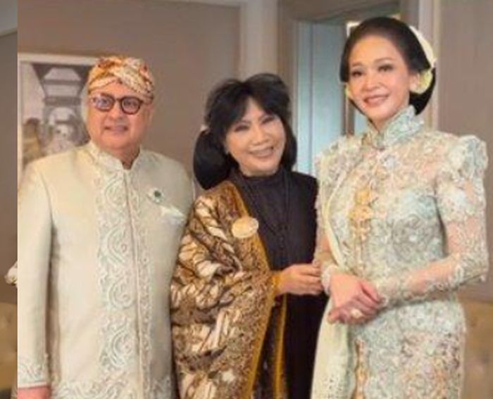 Klarifikasi Anne Avantie soal harga kebaya Maia Estianty disebut seharga ratusan juta rupiah.