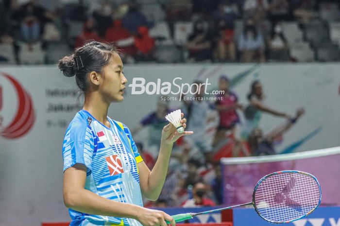 Pebulutangkis tunggal putri Indonesia, Putri Kusuma Wardani (Putri KW), sedang bertanding di Indonesia Masters 2022.